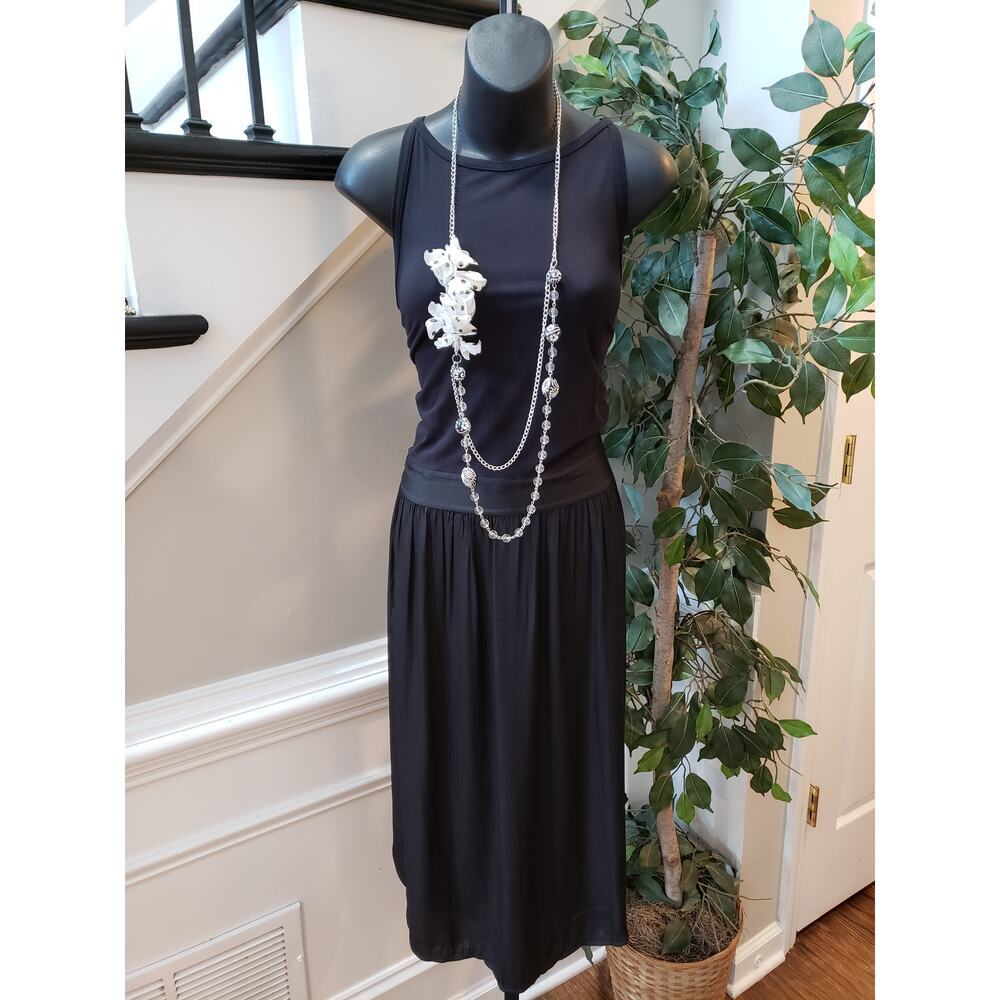 LOFT A Line Dress Womens Size 12 Black Pleated Sleeveless Crew Neck Back Zip